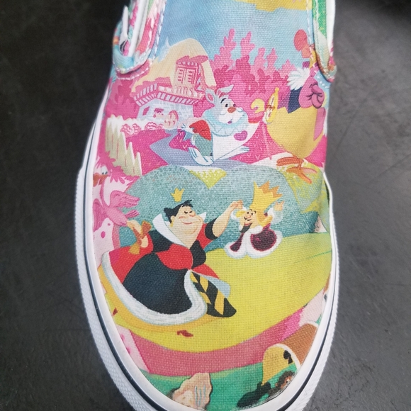 **SOLD***VAN'S Disney Alice in Wonderland (5.5) - Picture 3 of 8